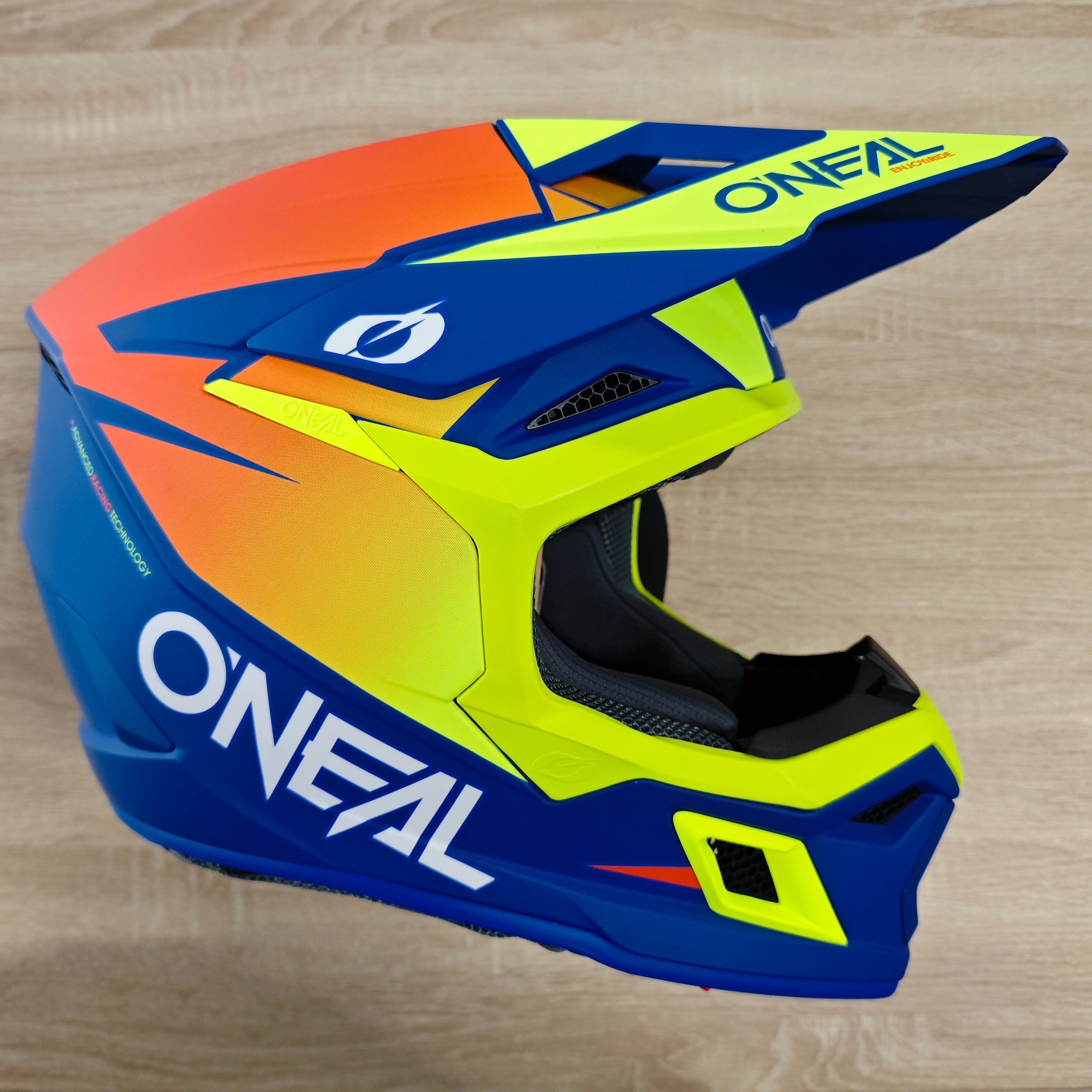 CASCO ENDURO O'NEAL 3SRS SOLID V.26 blue/neon